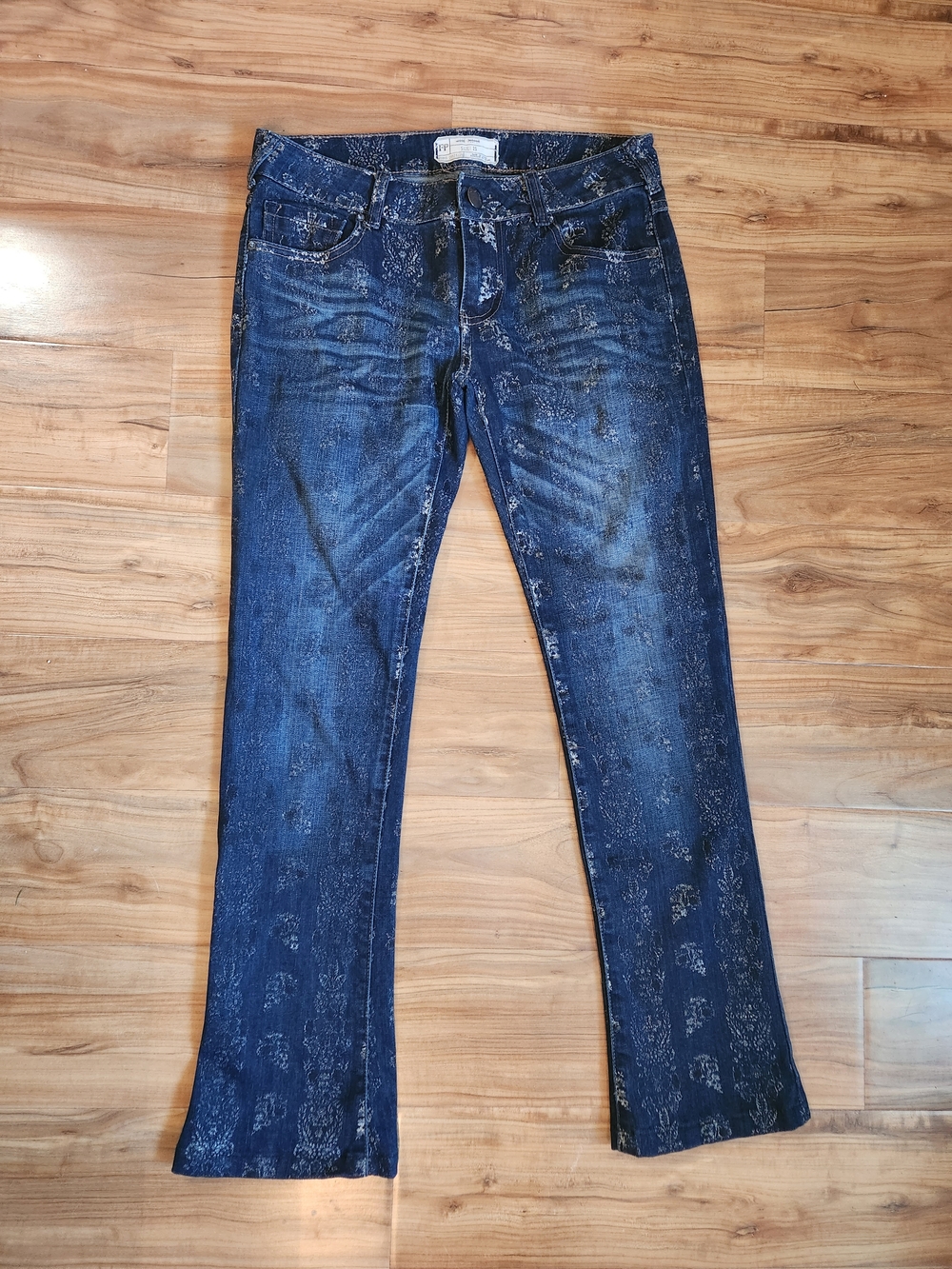 Free People Indigo Flare Jeans with Subtle Paisley Print Size 25